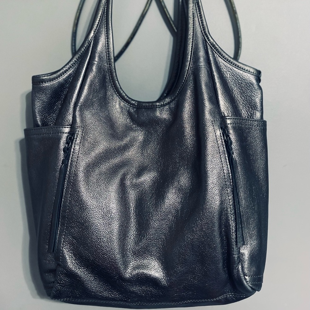 Rough and Tumble Seven pocket tote